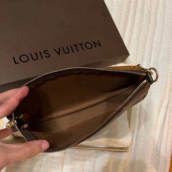‼️SOLD‼️Louis Vuitton Classic monogram pochette - Picture 4 of 7